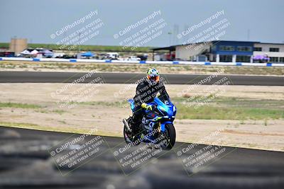 media/Apr-18-2025-TrackDaz (Fri) [[45f5874c44]]/B Group/Session 5 (Turns 5 and 6 - Inside)/
